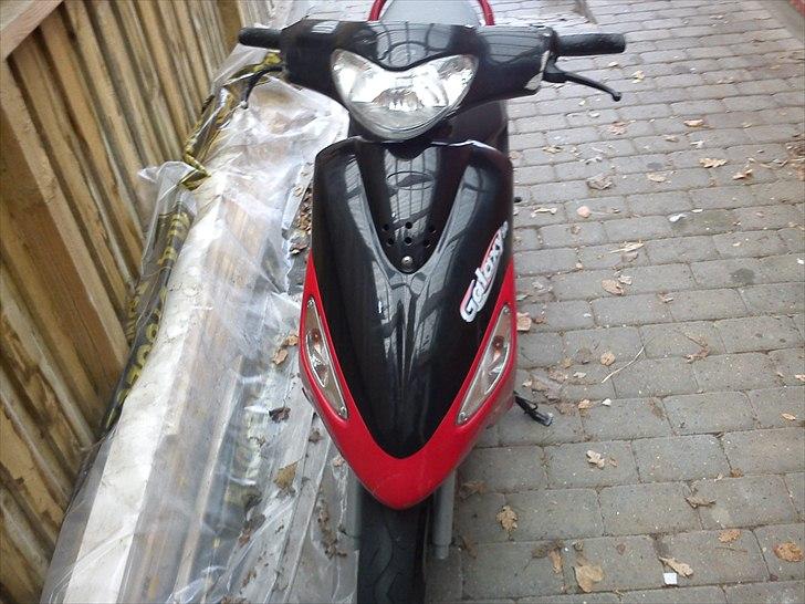 PGO Galaxy billede 4