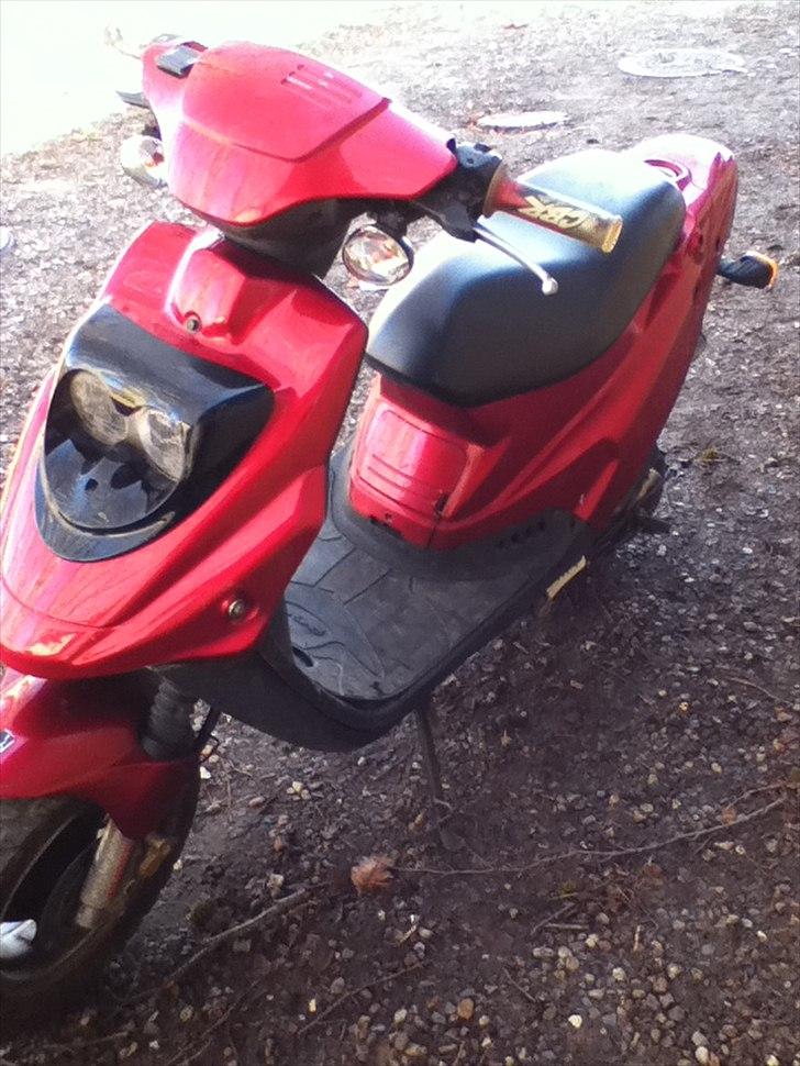 PGO hot50 væk billede 4