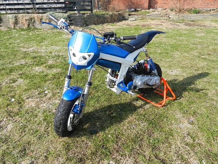 Suzuki Street Magic (Hiper2) billede 2