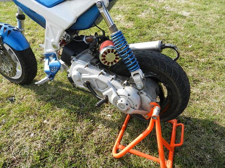 Suzuki Street Magic (Hiper2) billede 4