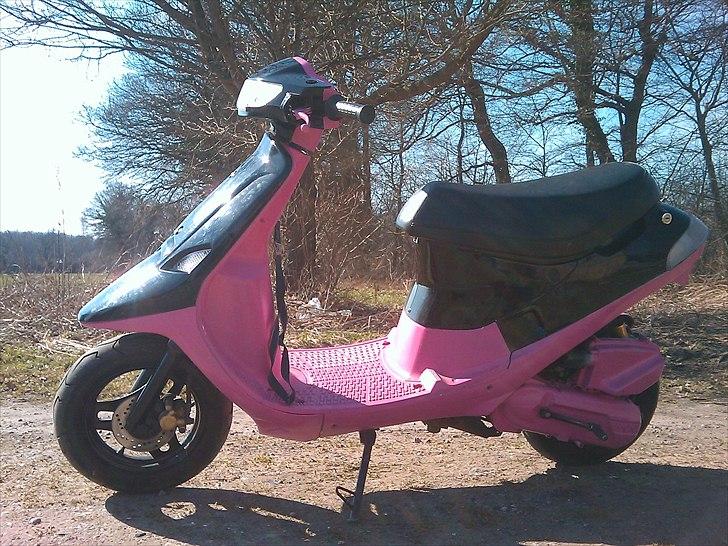 PGO Comet e1 pink solgt billede 3