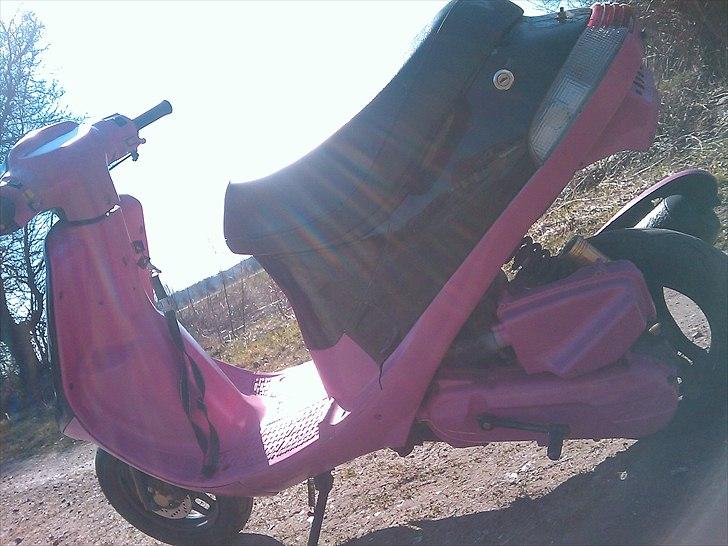 PGO Comet e1 pink solgt billede 4