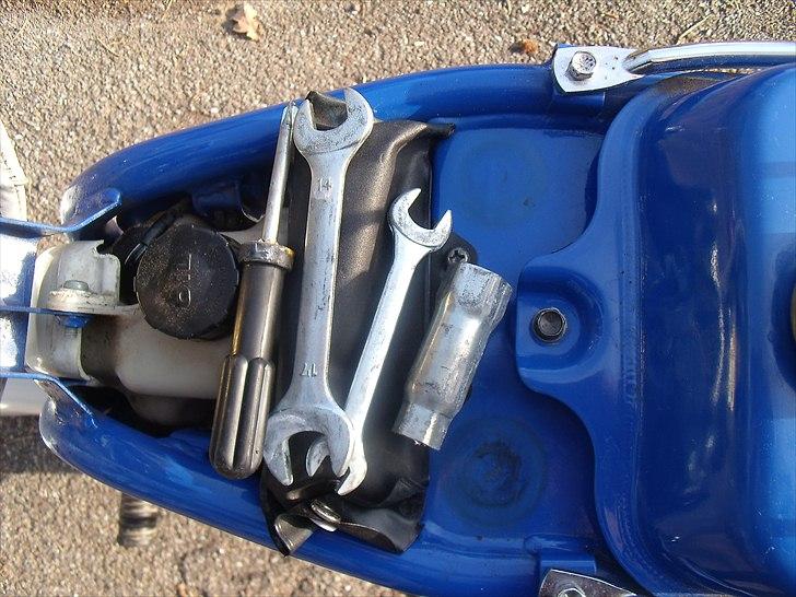 Suzuki CR 50 (solgt for 6200kr)  - original værktøj billede 9