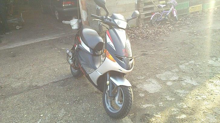Peugeot Speedake 70ccm A/C billede 1