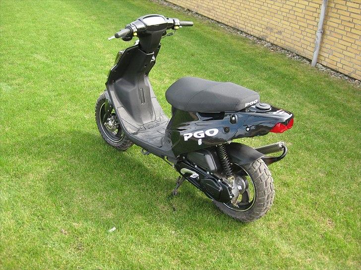 PGO Hot 50 smadret 29-07-11 billede 2