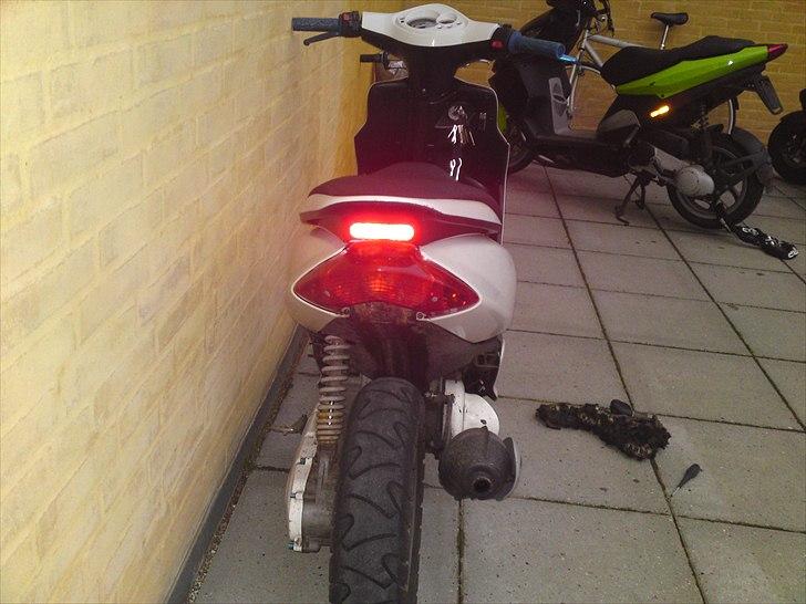 Yamaha Jog R (Solgt) billede 3