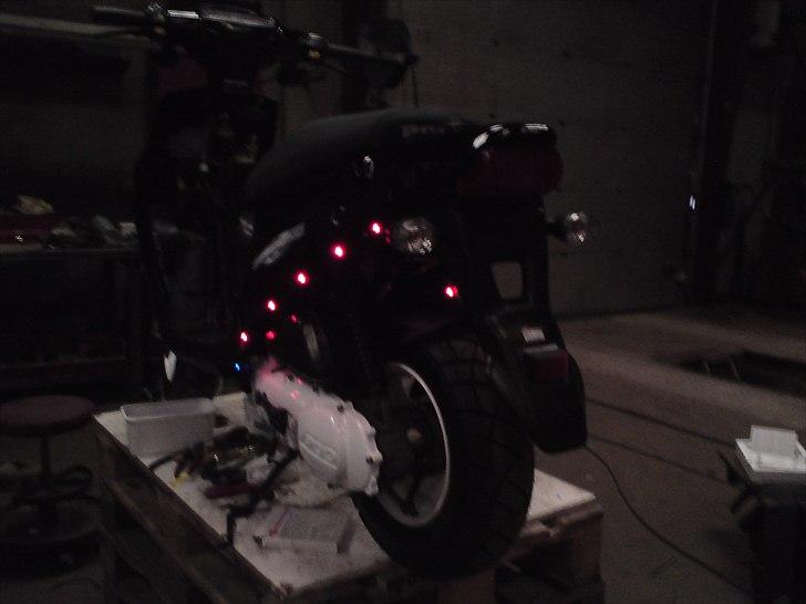 PGO Hot 50    FØR :D - røde dioder bag  blå under :P  billede 11