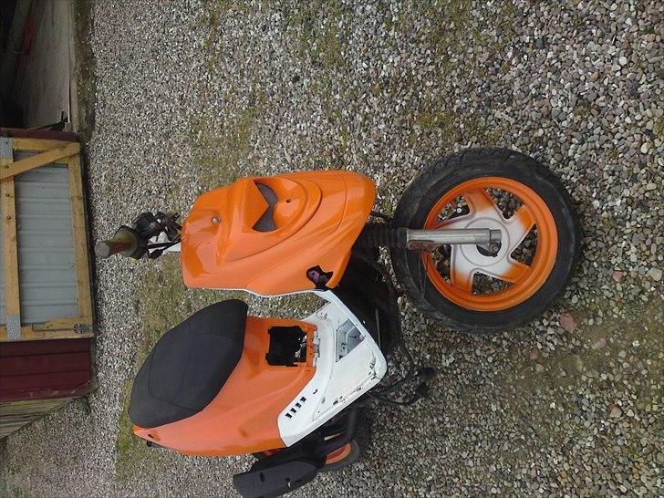 PGO hot 50 orange billede 4