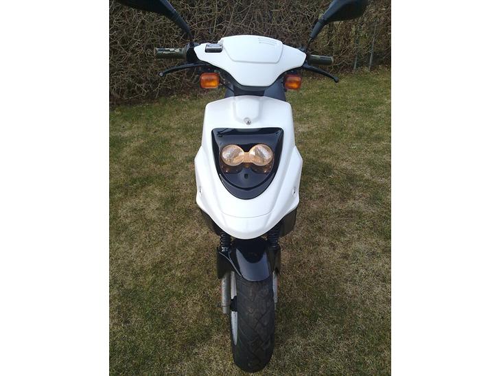 {{currentPhoto.altText}} billede {{currentPhoto.number}}