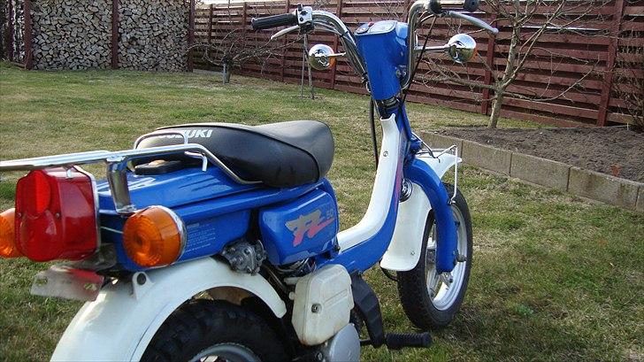 Suzuki Fz 50 *Byttet til Monza* - Som den står nu (:                03.04.2011 billede 8