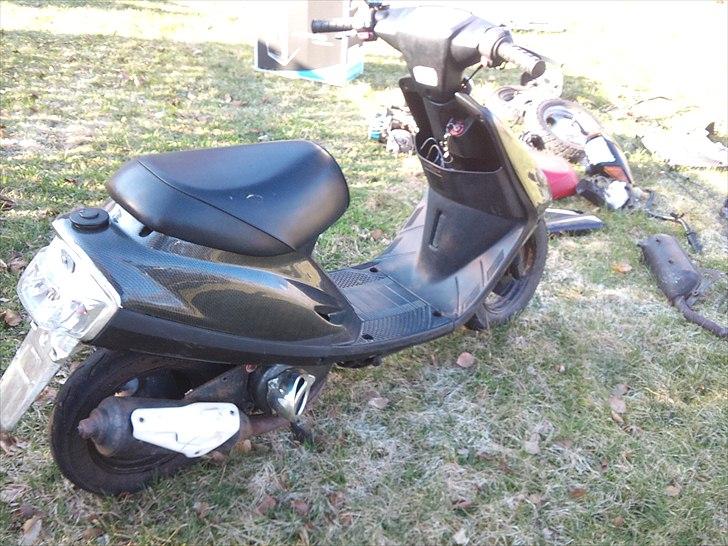 Yamaha jog (BYTTET) billede 7