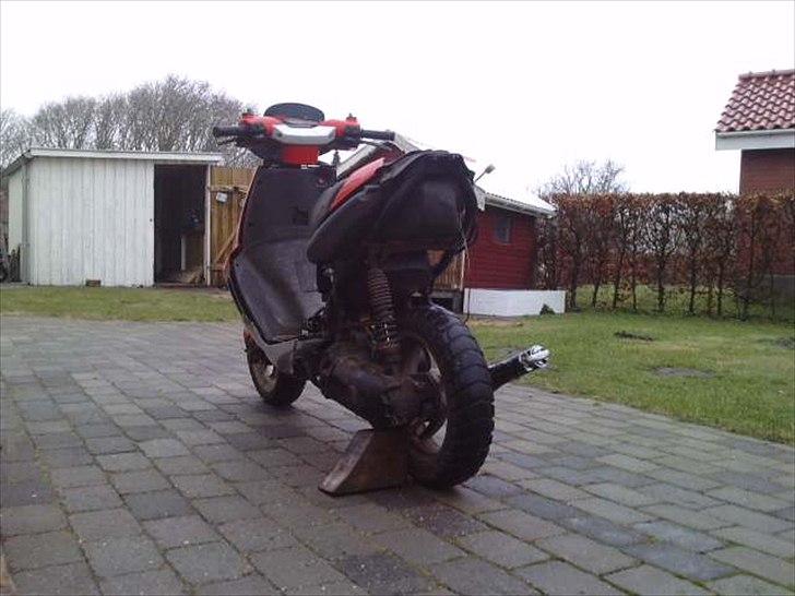 Aprilia sr50 Skrottet billede 3