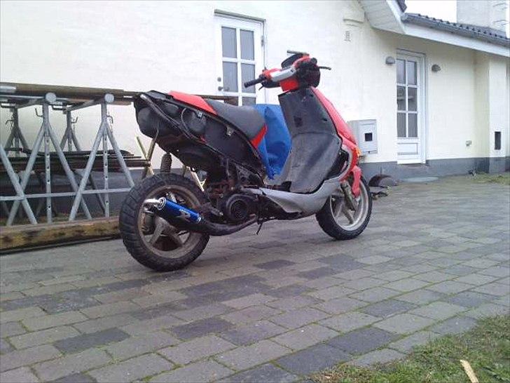 Aprilia sr50 Skrottet billede 4