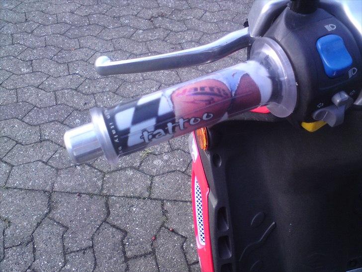 Peugeot Speedfight 2 solgt - mine lækre harris håndtag billede 10