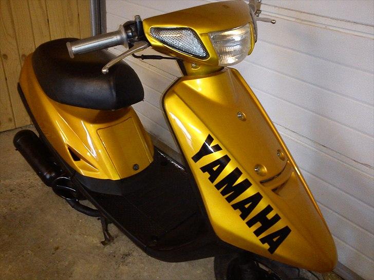 Yamaha Jog AS Metalgul (SOLGT) billede 1