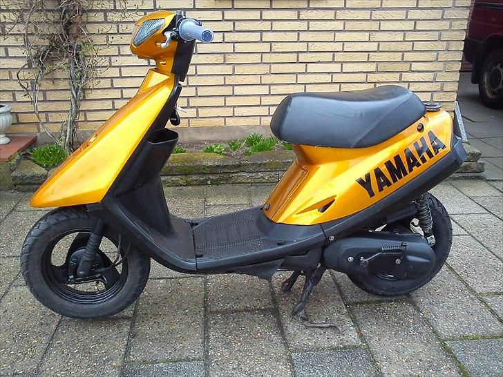Yamaha Jog AS Metalgul (SOLGT) billede 3