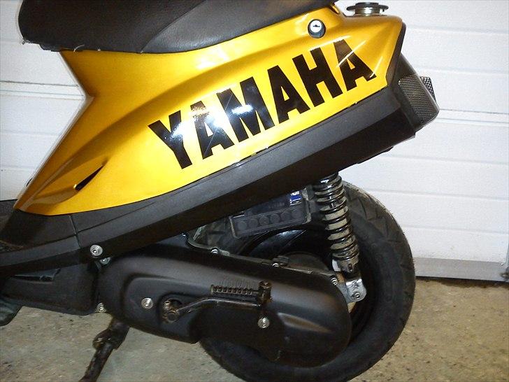 Yamaha Jog AS Metalgul (SOLGT) billede 4