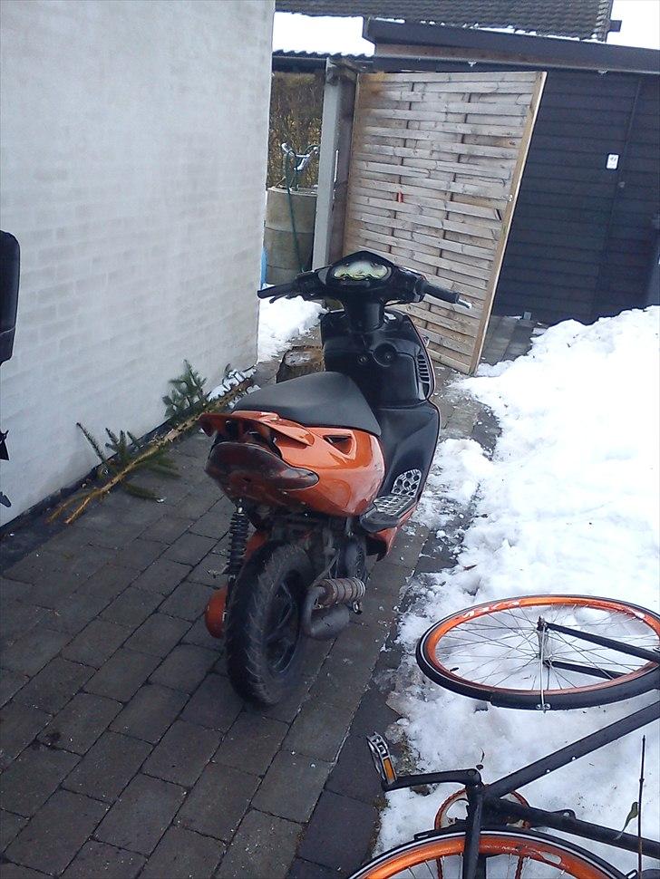 Aprilia sonic  [Tidl. scooter]  billede 1