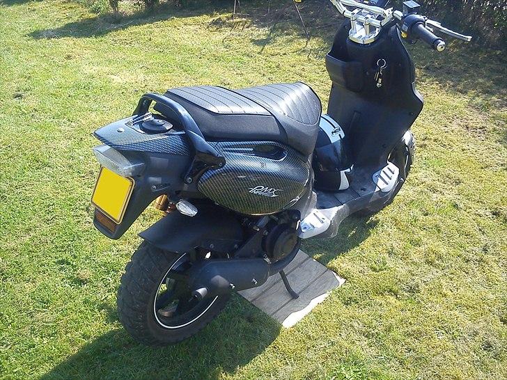 PGO PMX Naked Carbon billede 10