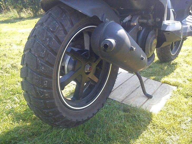 PGO PMX Naked Carbon billede 11