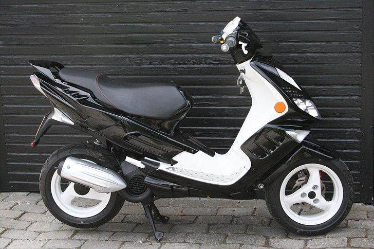 Peugeot Speedfight 2! billede 2