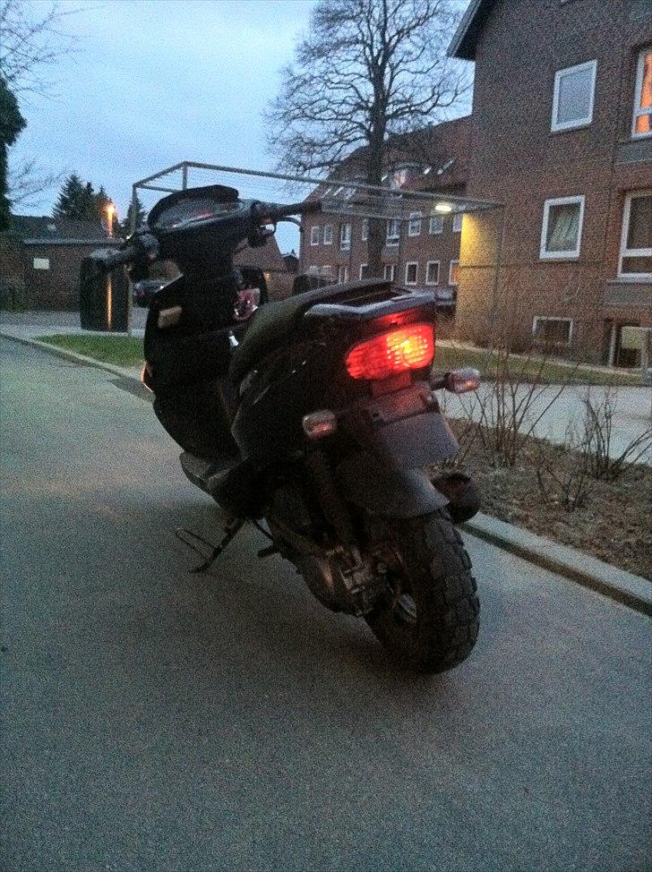 PGO dr big politiet knust billede 3