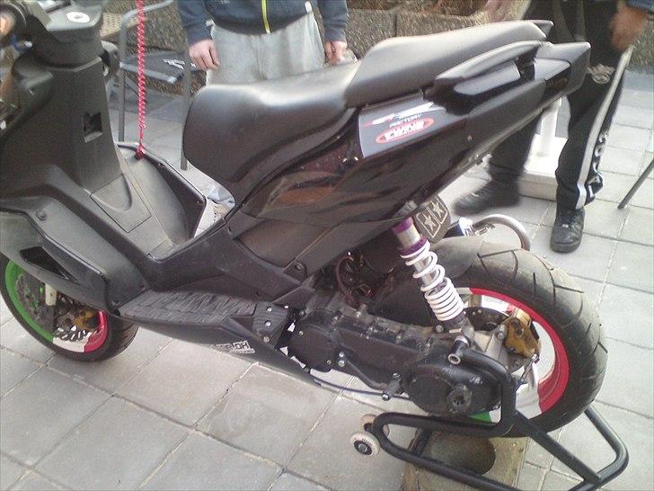 Aprilia SR 50 R Factory LC DD - Solgt billede 15