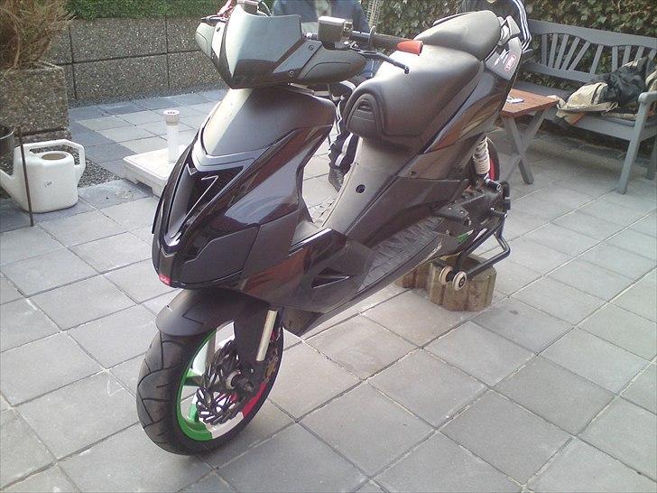 Aprilia SR 50 R Factory LC DD - Solgt billede 14