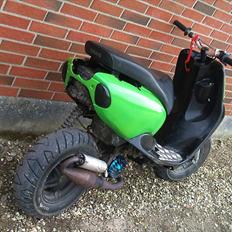 Yamaha Neos