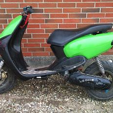 Yamaha Neos