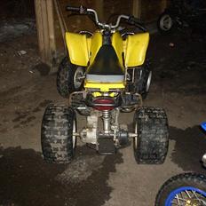 MiniBike 4hjulet crosser ( taget af panserne)