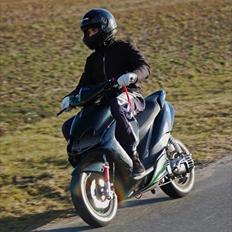 Yamaha jogrr ts2 (solgt)