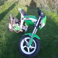 Suzuki street magic (*solgt-*)