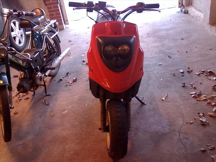 PGO hot 50 2002 - byttet billede 4