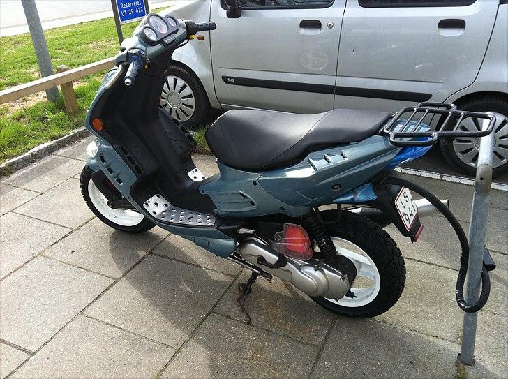 Peugeot Speedfight 2 til salg. billede 2