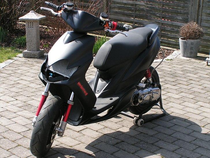 Yamaha jog rr  solgt. billede 1