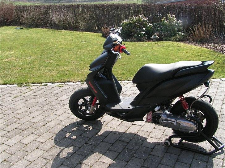 Yamaha jog rr  solgt. billede 12