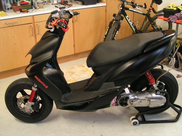 Yamaha jog rr  solgt. billede 5