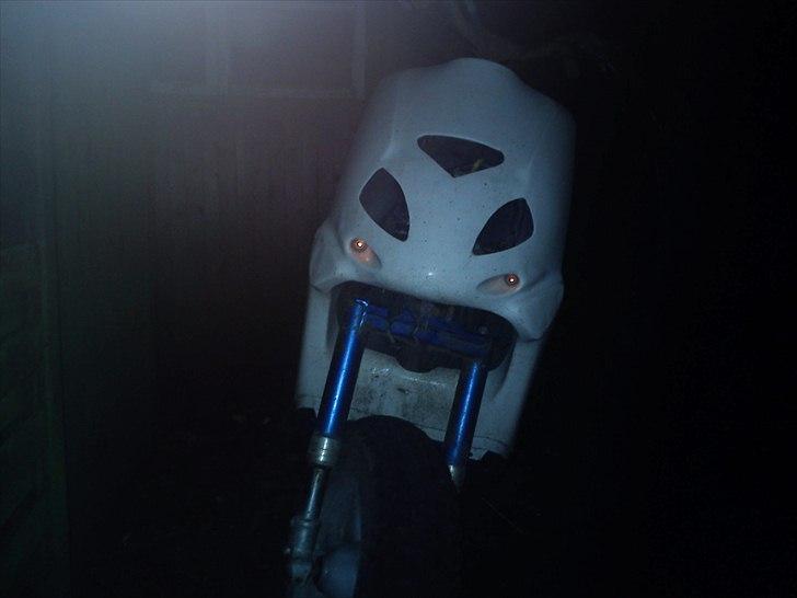 Aprilia rally under opbygning - hele fronten skal også laves om  billede 11