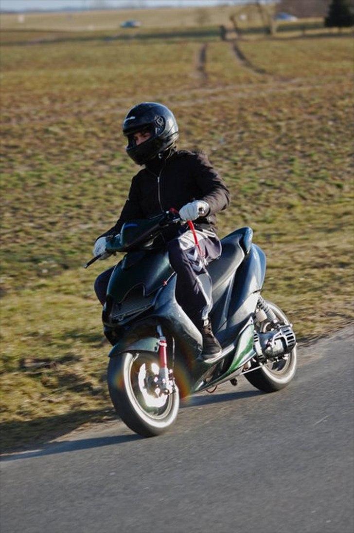 Yamaha jogrr ts2 (solgt) billede 1