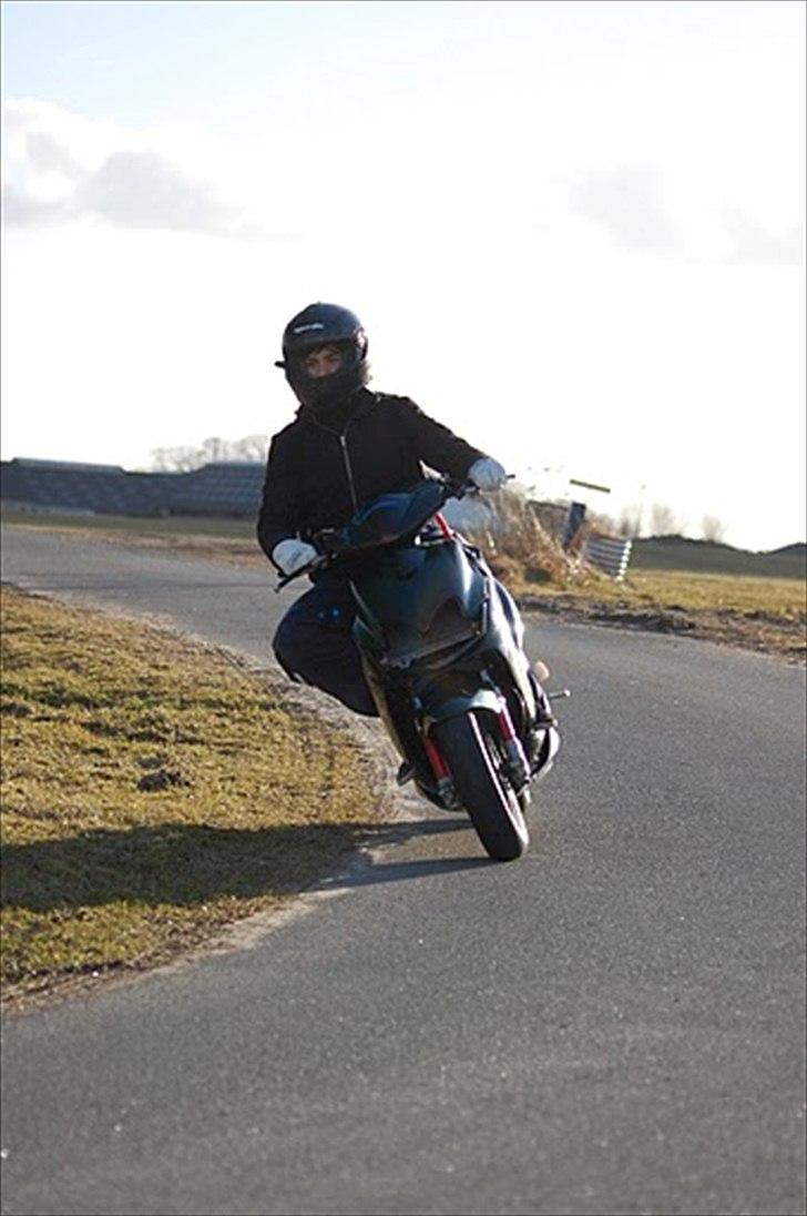 Yamaha jogrr ts2 (solgt) billede 3