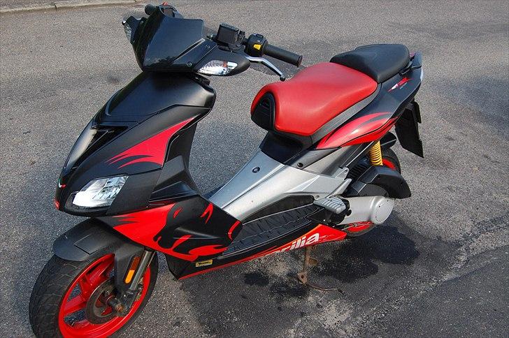 Aprilia SR50 i.e Factory SOLGT billede 3