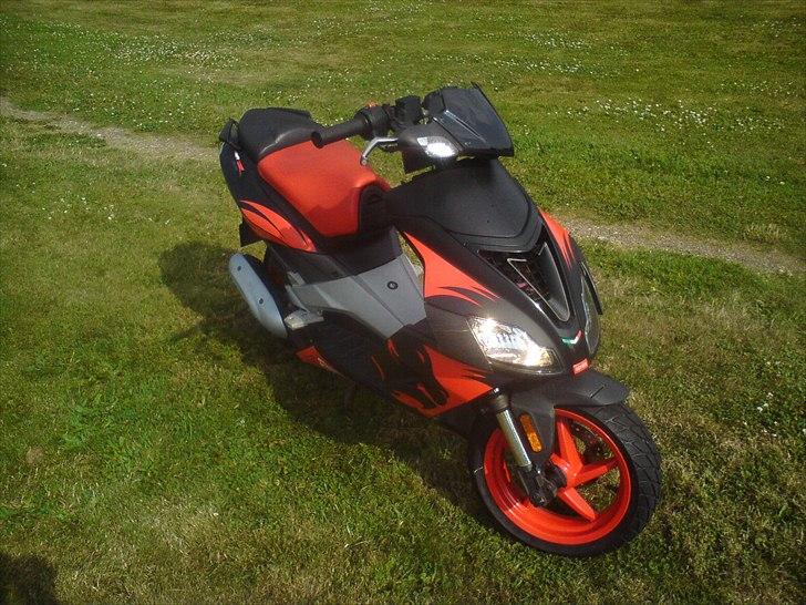 Aprilia SR50 i.e Factory SOLGT billede 4