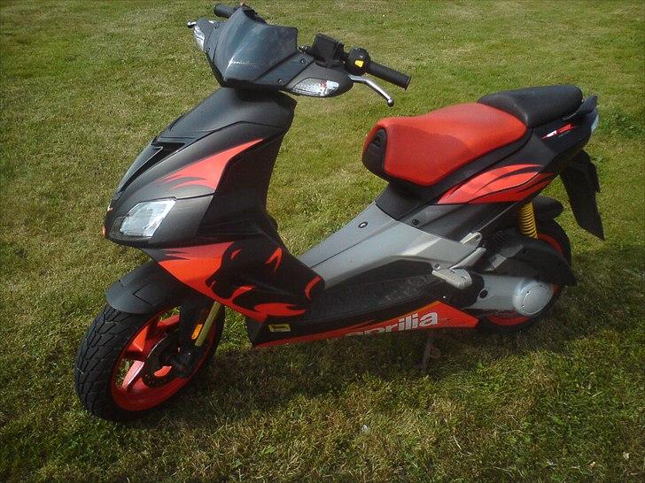 Aprilia SR50 i.e Factory SOLGT billede 5