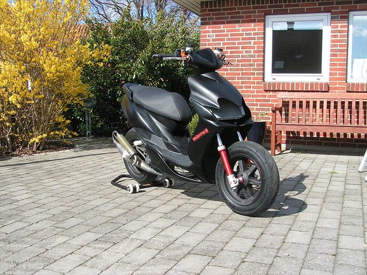 Yamaha jog rr  solgt. billede 8