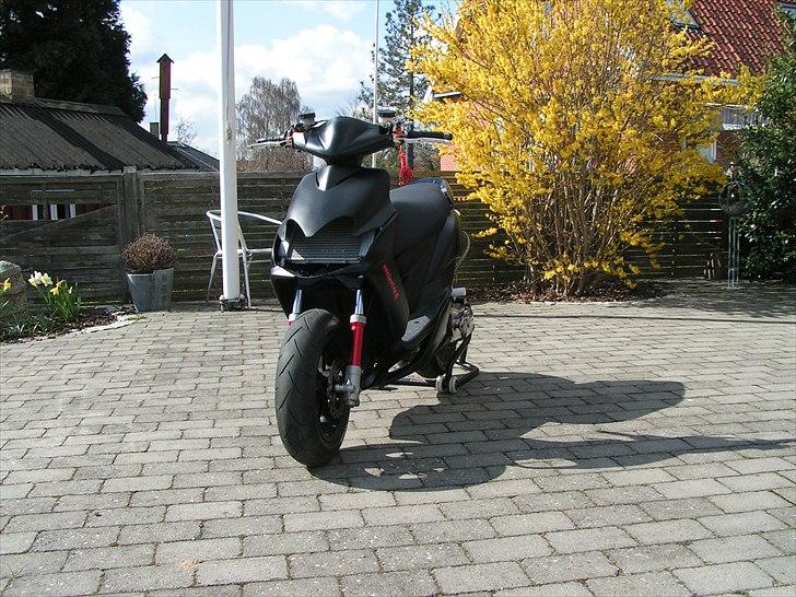 Yamaha jog rr  solgt. billede 6