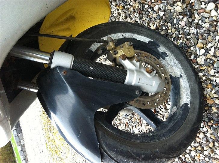 Yamaha aerox *SOLGT* billede 3