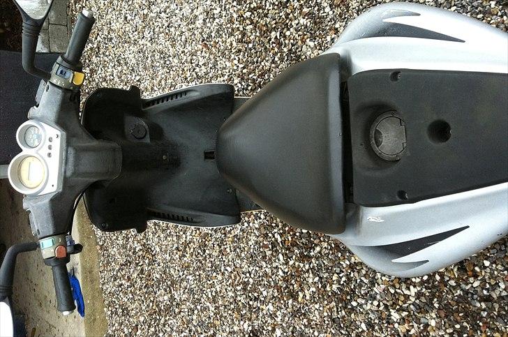 Yamaha aerox *SOLGT* billede 11