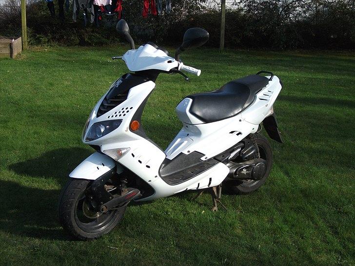 Peugeot Speedfight 2 (SOLGT) billede 4