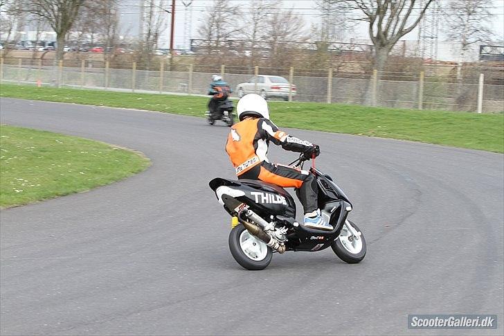 Aprilia Sonic TeamCross 18.40 hk billede 14